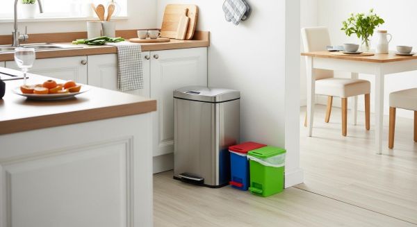 Choisir la poubelle de cuisine idéale : les critères à privilégier