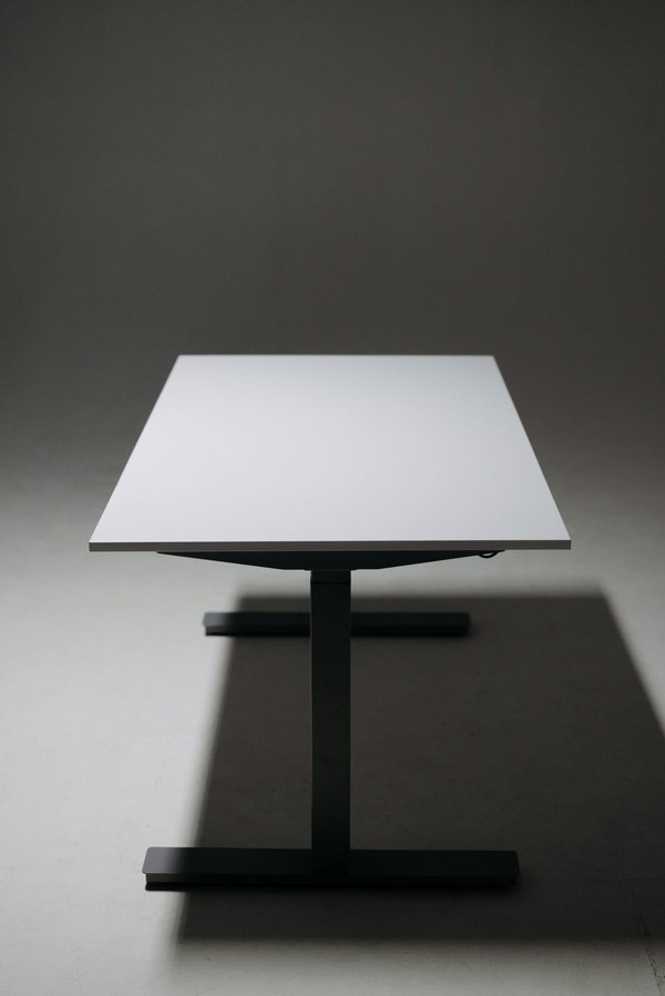 Tables rectangulaires 4 pieds : élisez votre style idéal!